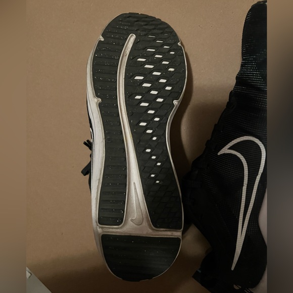 Nike Downshifter 12 Running Shoe - Picture 9 of 11